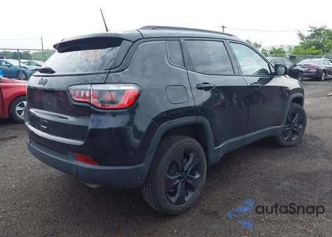 2019 Jeep Compass Altitude 4X4 z USA, uszkodzony, nr VIN 3C4NJDBB9KT723909